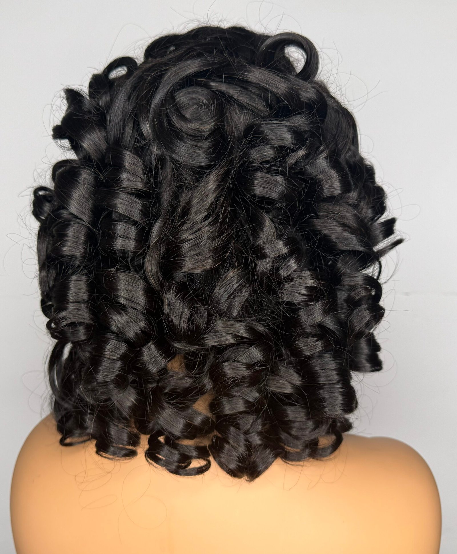 13 by 4 TP 18” natural 1B wig - Image 2