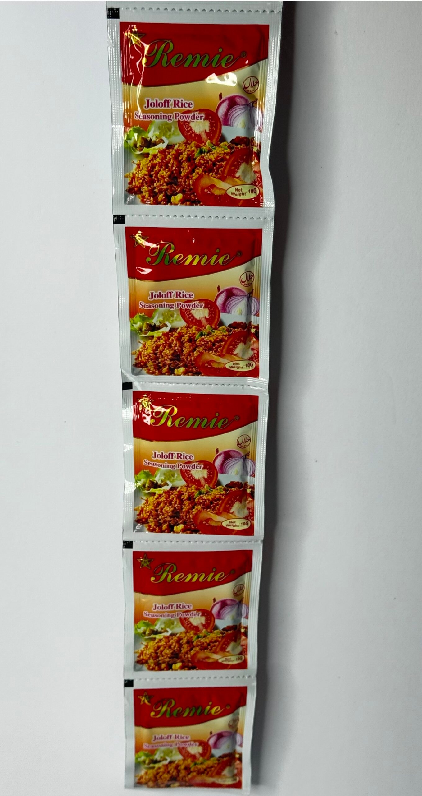 Remie Jollof Rice is a rich, vibrant, and aromatic rice blend crafted to deliver the bold, smoky, tomato‑based flavor that defines authentic West African Jollof.